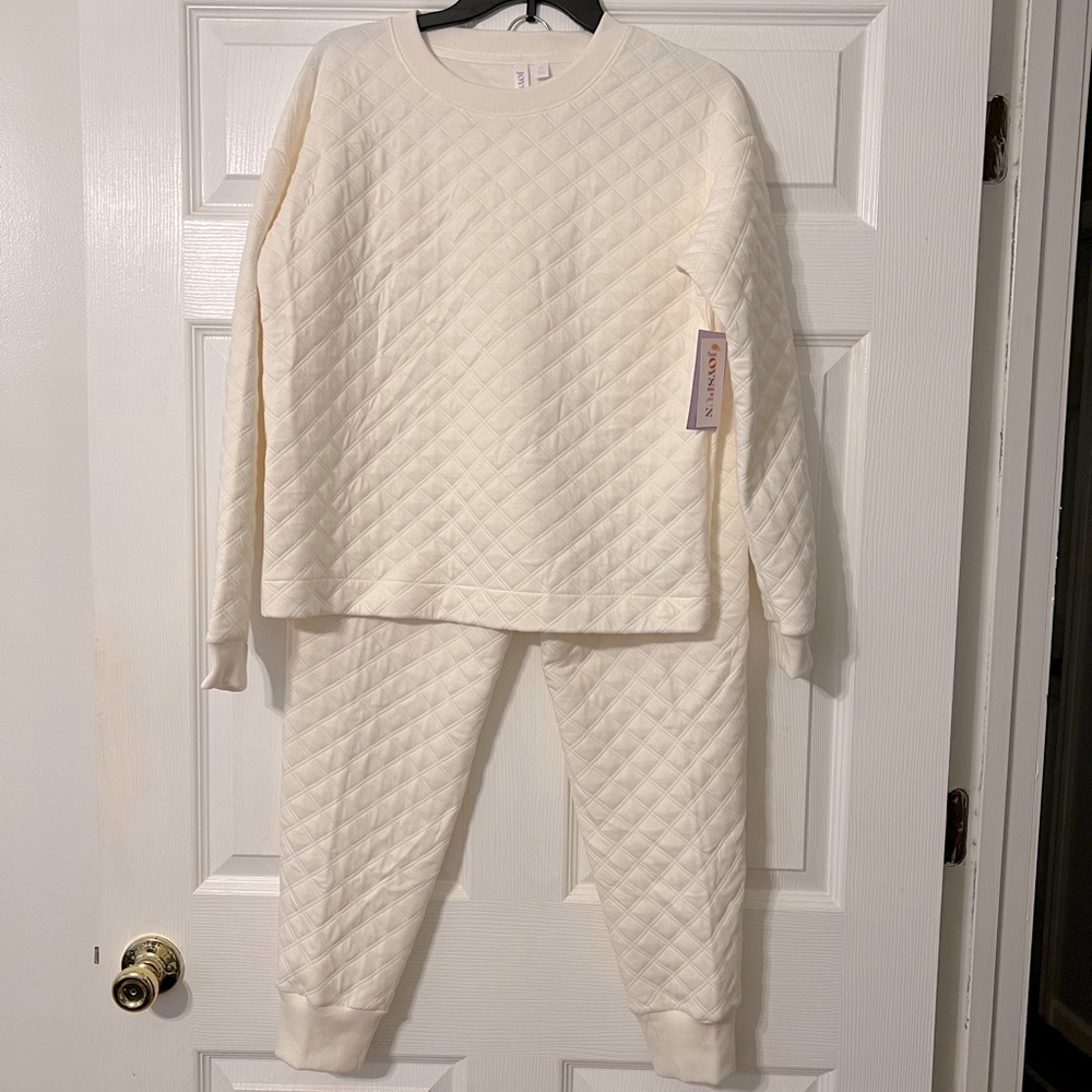 Lounge wear set